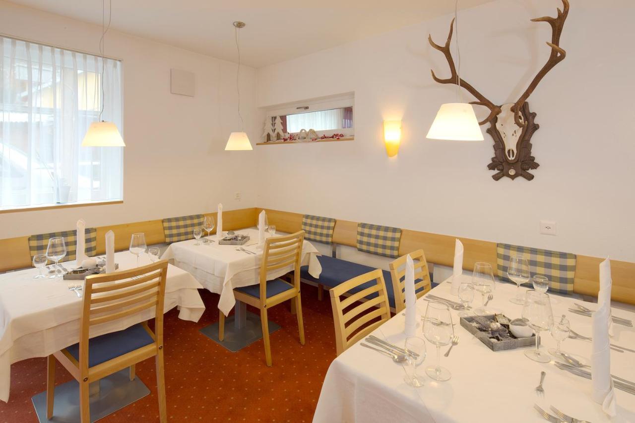 Apart Hotel Garni Alvetern Samnaun Bagian luar foto